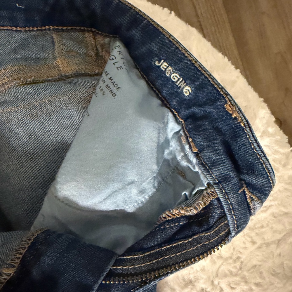 American Eagle Outfitters Dark Blue jegging Jeans - Picture 2 of 4